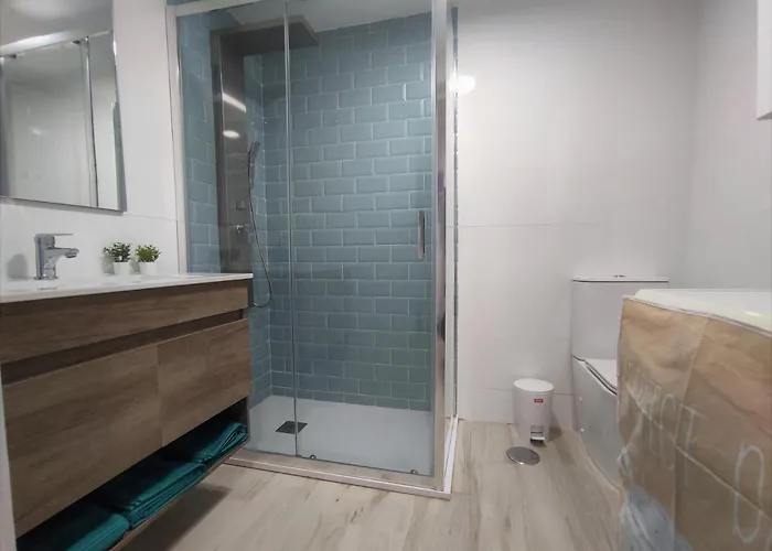 Aqua 토레몰리노스